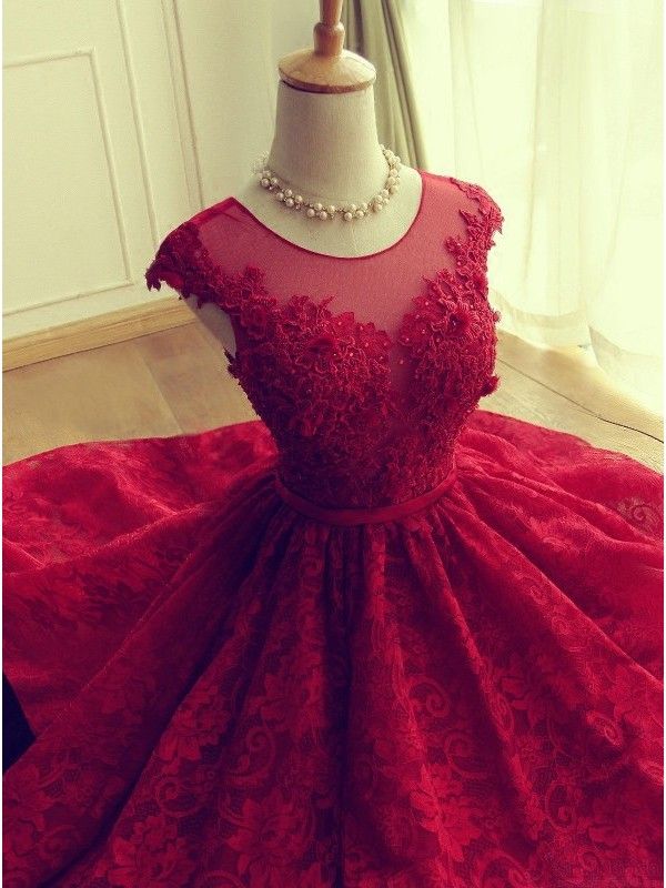 Red Lace Short Modest Appliques Sleeveless Open Back Pretty Homecoming Dresses