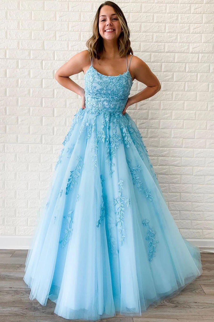 Unique A-Line Sky Blue Tulle Appliques Beads Scoop Prom Dresses with Lace SJS15681