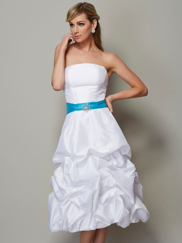 A-Line/Princess Strapless Sleeveless Short Taffeta Bridesmaid Dresses HEP0005786