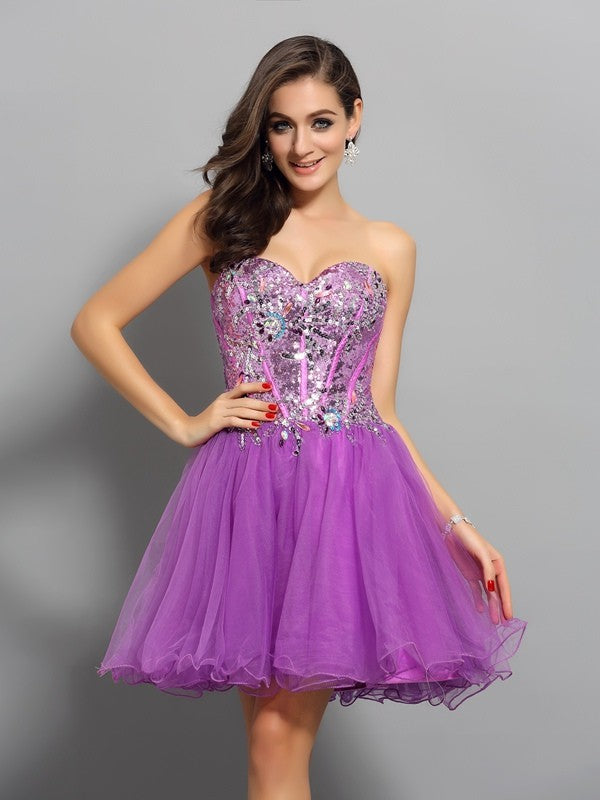 A-Line/Princess Sweetheart Beading Sleeveless Homecoming Dresses Cocktail Lizeth Satin Short Dresses