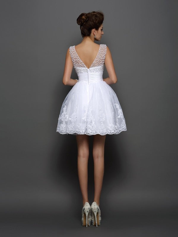 A-Line/Princess Cocktail Meadow Homecoming Dresses Satin Bateau Pearls Sleeveless Short Elastic Woven Dresses